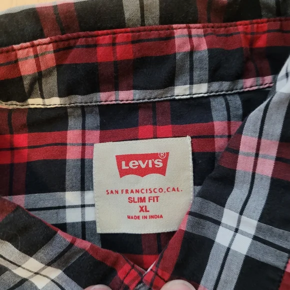 Levi's men's size XL slim fit button up shirt sleeve shirt - Picture 2 of 4